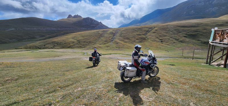 25 days Pamir motorcycle tour